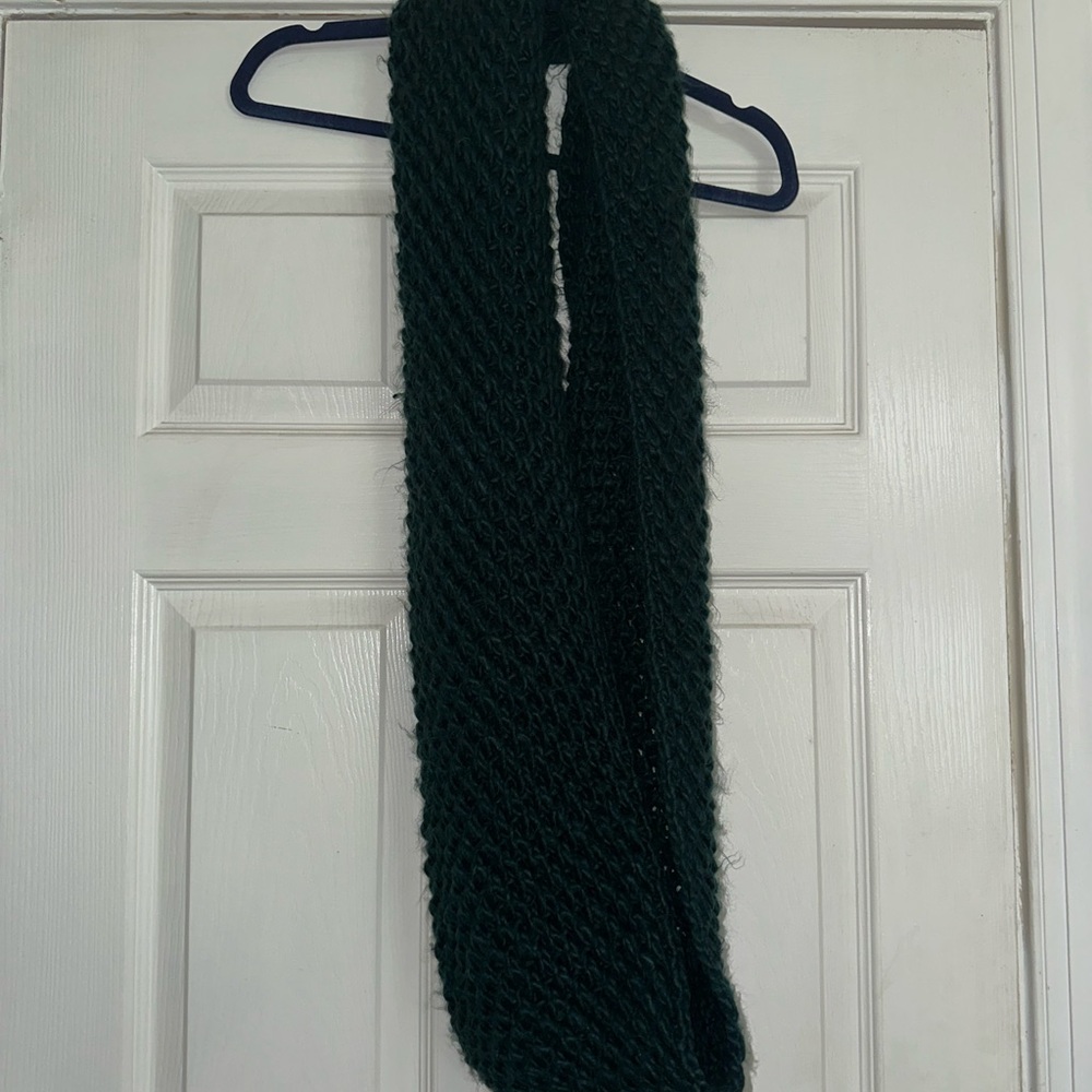 Old Navy infinity scarf- dark green